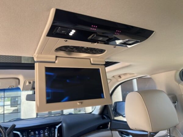 Cadillac Escalade - Image 5